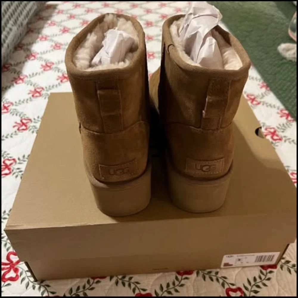Platform uggs - Picture 3 of 5